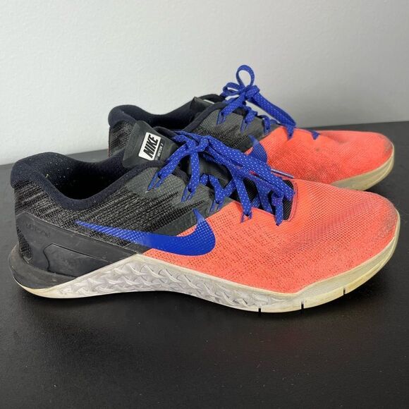 Nike Shoes - Nike Metcon 3 Athletic Shoes